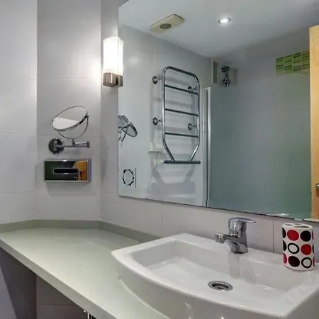 Benalbeach. 1º Linea De Playa. Apartament *