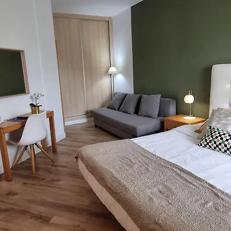 Apartament Benalbeach. 1º Linea De Playa.